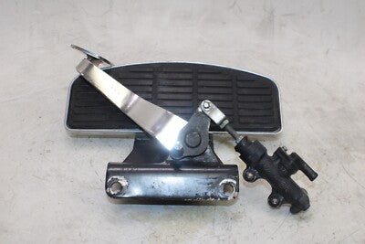 01-04 SUZUKI INTRUDER 1500 VL1500 OEM RIGHT DRIVER FOOT REST W PEDAL