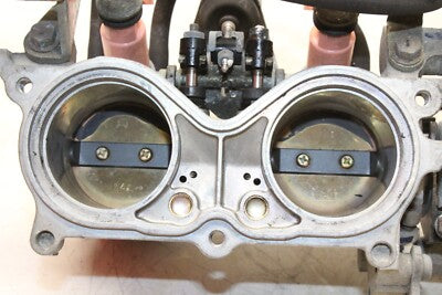 03-04 HONDA CBR600RR OEM MAIN FUEL INJECTORS / THROTTLE BODIES