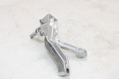 95-07 YAMAHA YZF600R OEM RIGHT REAR BACK PASSENGER PEG