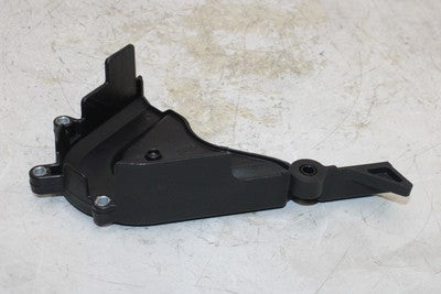 2018 HUSQVARNA SVARTPILEN 401 OEM ENGINE SPROCKET COVER