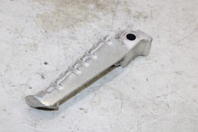 2012 YAMAHA FZ8 FZ8-NC OEM RIGHT REAR BACK PASSENGER PEG