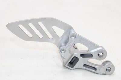 08-09 SUZUKI GSXR 600 OEM LEFT FRONT FOOT REST PEG STEP