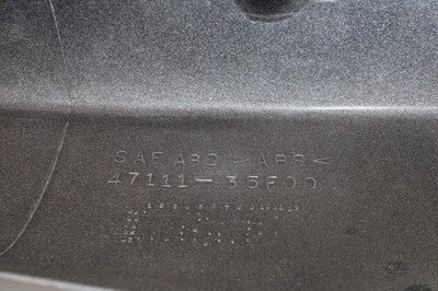 2002 SUZUKI GSXR 1000 OEM CENTER REAR BACK TAIL FAIRING COWL