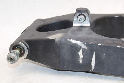 2004 TRIUMPH DAYTONA 600 OEM REAR SWINGARM BACK SUSPENSION SWING ARM