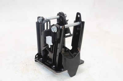 15-16 HARLEY-DAVIDSON ROAD GLIDE SPECIAL FLTRXS OEM INNER FAIRING BRACKET MOUNT