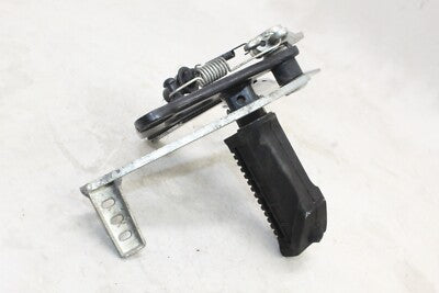 2009 SUZUKI GS500F OEM RIGHT REARSET REAR SET DRIVER FOOT PEG REST STOP