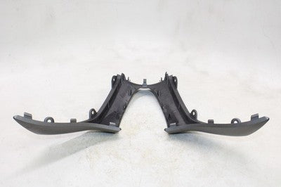 2018 YAMAHA XMAX CZD300A OEM FRONT INNER V COWL TRIM COVER