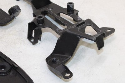 2006 YAMAHA YZF R1 OEM MISC INNER BRACKETS MOUNTS