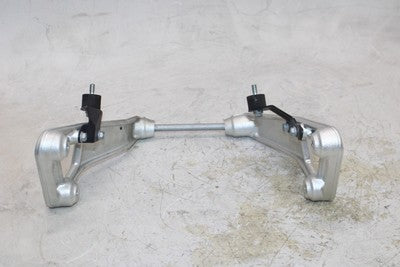 2018 HUSQVARNA SVARTPILEN 401 OEM ENGINE MOTOR MOUNT STAY BRACKETS