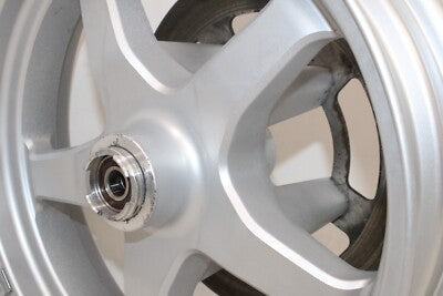 03-06 SUZUKI BURGMAN AN400S OEM FRONT WHEEL RIM