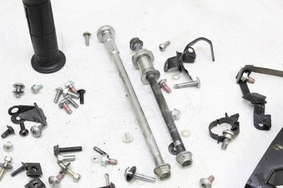 07-25 KAWASAKI NINJA ZX6R ZX600R OEM ENGINE MOUNTING BOLTS HARDWARE MOTOR SCREWS