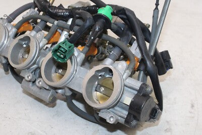 2006 YAMAHA FZ6 OEM MAIN FUEL INJECTORS / THROTTLE BODIES