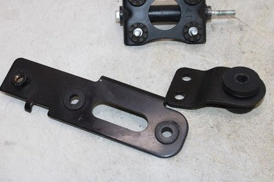 06-07 SUZUKI GSXR 750 OEM MOUNTING BRACKETS MOUNTS SET