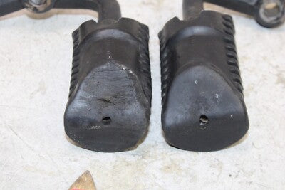 1980 SUZUKI GS250T OEM FRONT FOOT RESTS PEGS STEPS SET PAIR