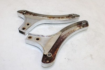 1999 YAMAHA ROAD STAR XV1600A OEM REAR PASSENGER FENDER GRAB RAIL PAIR