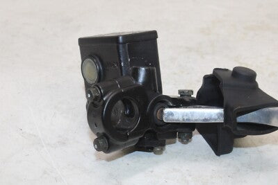 2006 SUZUKI BURGMAN AN400S OEM FRONT BRAKE MASTER CYLINDER W/ LEVER