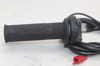 08-22 KAWASAKI CONCOURS 14 ZG1400-COEM THROTTLE CABLES LINES W GRIP HOUSING