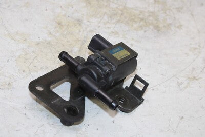 2002 HONDA INTERCEPTOR 800 VFR800A ABS OEM AIR VALVE SOLENOID TOP ENGINE SENSOR