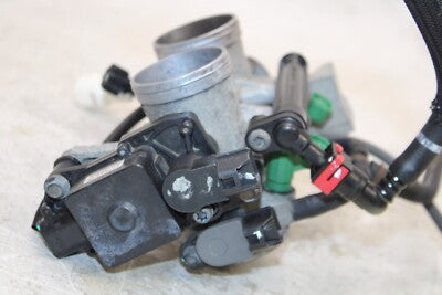 13-17 KAWASAKI NINJA 300 EX300B ABS OEM MAIN FUEL INJECTORS / THROTTLE BODIES