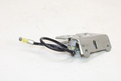 15-22 HONDA CBR300R OEM REAR BACK SEAT LOCK !no Key!
