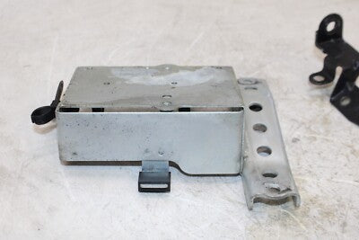 2015 SUZUKI BOULEVARD C50 VL800 OEM MOUNT BRACKET SET PAIR