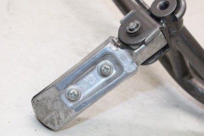 2011 KAWASAKI VERSYS 650 KLE650CF OEM RIGHT REAR BACK PASSENGER PEG W MOUNT
