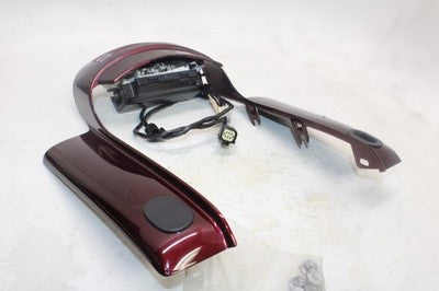 15-16 HARLEY-DAVIDSON ROAD GLIDE SPECIAL FLTRXS OEM TAILLIGHT FENDER TIP