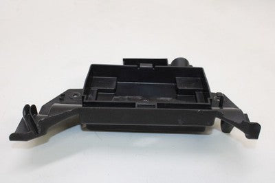 2012 KAWASAKI VULCAN 900 VN900B CLASSIC OEM BATTERY TRAY COVER