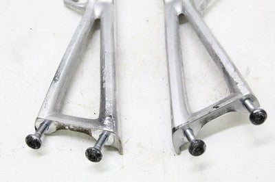 2005 YAMAHA YZF R6 OEM REAR BACK PASSENGER PEG SET PAIR