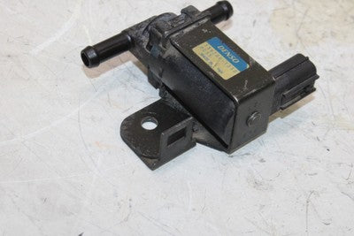 2001 HONDA CBR929RR OEM AIR VALVE SOLENOID TOP ENGINE SWITCH SENSOR