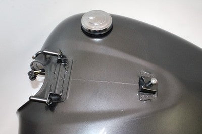 2012 KAWASAKI VULCAN 900 VN900B OEM GAS TANK FUEL PETROL RESERVOIR !no Key !