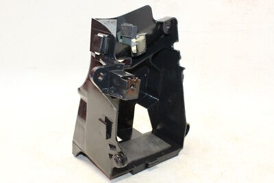 98-11 YAMAHA V STAR 650 XVS650 OEM BATTERY TRAY BOX HOLDER