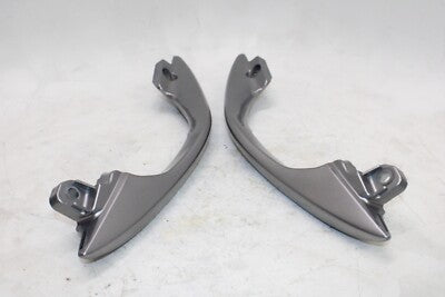 2006 SUZUKI BURGMAN AN400S OEM PASSENGER REAR SEAT GRAB BAR HANDLE SET