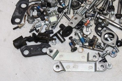 06-09 SUZUKI GSXR 600 OEM ENGINE MOUNTING BOLTS HARDWARE MOTOR SCREWS