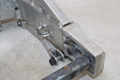 2000 SUZUKI GSXR 750 OEM REAR SWINGARM BACK SUSPENSION SWING ARM