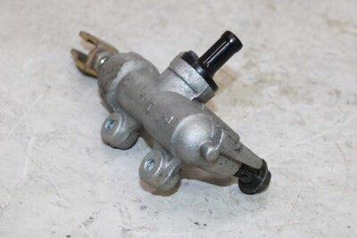 01-06 SUZUKI KATANA 750 GSX750F OEM REAR BACK BRAKE MASTER CYLINDER