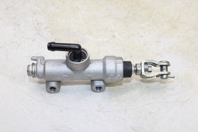 17-19 KAWASAKI NINJA 650 EX650 ABS OEM REAR BACK BRAKE MASTER CYLINDER