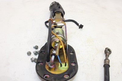 02-04 HONDA VTX1800C OEM FUEL GAS PUMP