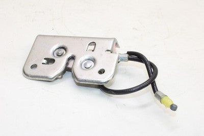 15-22 HONDA CBR300R OEM REAR BACK SEAT LOCK !no Key!