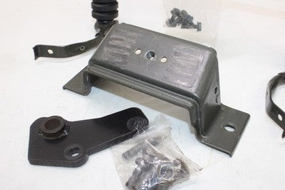 2006 SUZUKI VSTROM 650 DL650 OEM MISC ENGINE BRACKET MOUNTS SET