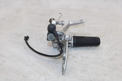 1997 YAMAHA YZF1000R OEM RIGHT REARSET REAR SET DRIVER FOOT PEG REST STOP