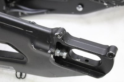 2017 YAMAHA FZ10 OEM REAR SWINGARM BACK SUSPENSION SWING ARM