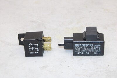 08-22 KAWASAKI CONCOURS 14 ABS OEM TURN SIGNAL BLINKER RELAY FLASHER SWITCH
