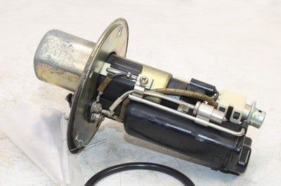 01-02 SUZUKI GSXR 1000 OEM FUEL PUMP GAS PETROL SENDER UNIT