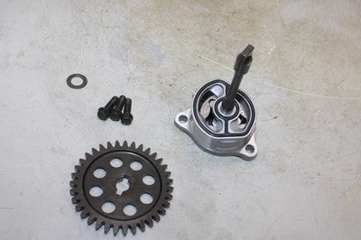 2000 SUZUKI GSXR 750 OEM ENGINE MOTOR OIL PUMP