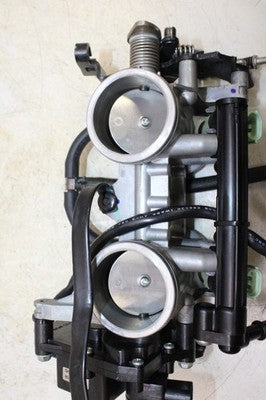 17-22 KAWASAKI NINJA 650 EX650 ABS OEM MAIN FUEL INJECTORS / THROTTLE BODIES