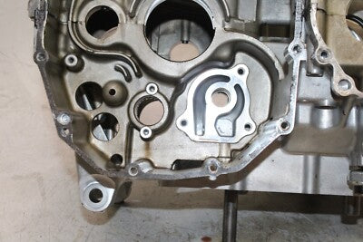 01-03 SUZUKI HAYABUSA GSX1300R OEM ENGINE MOTOR CRANKCASE CRANK CASES BLOCK