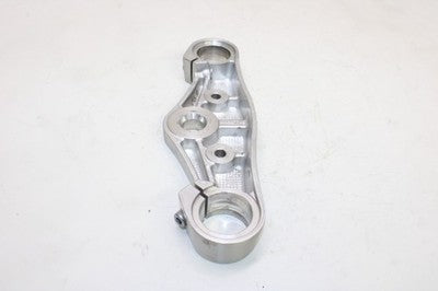 07-23 KAWASAKI VULCAN 900 VN900B CLASSIC OEM FORKS UPPER TRIPLE TREE CLAMP