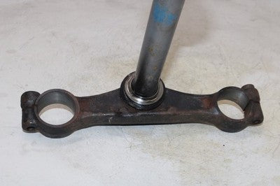 84-85 HONDA SHADOW 700 VT700C OEM FRONT FORKS CLAMP LOWER TRIPLE TREE STEM