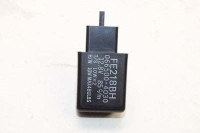 15-19 KAWASAKI VERSYS 1000 KLZ1000BFA OEM TURN SIGNAL BLINKER RELAY FLASHER